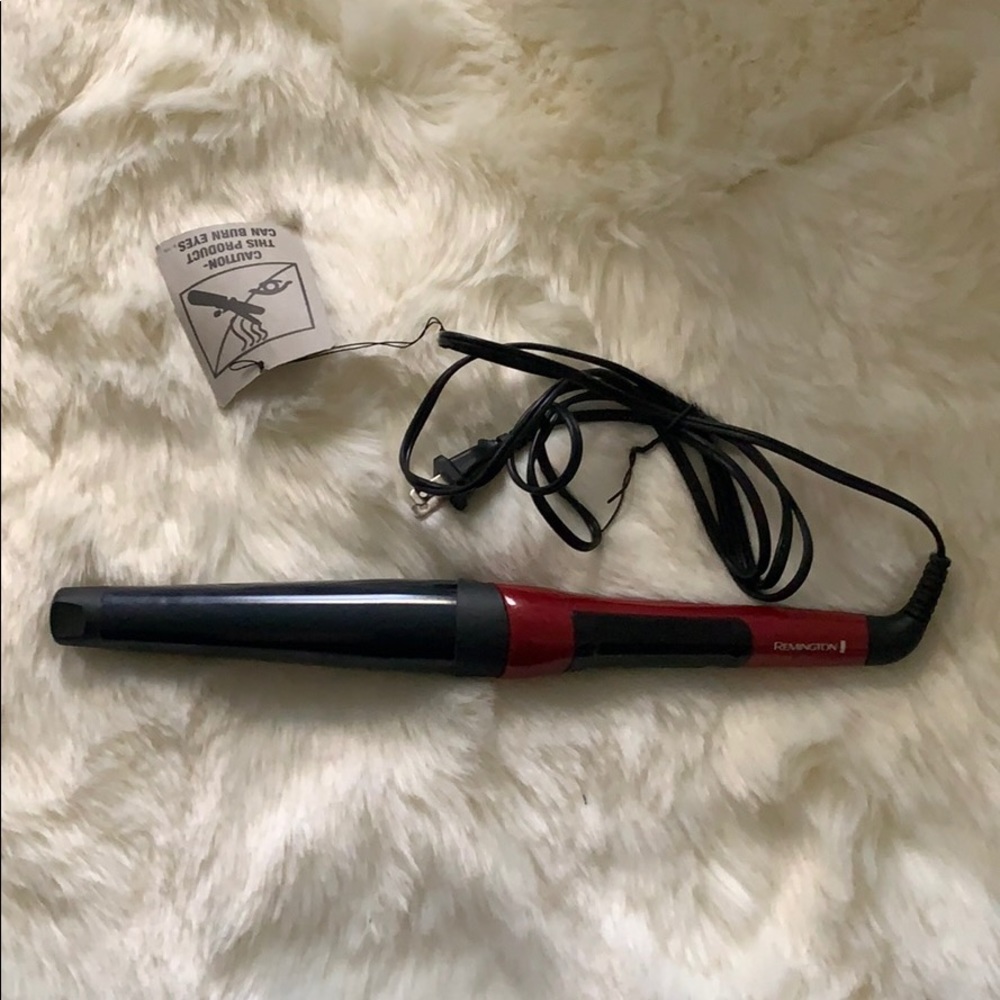 Remington 1- 1 1/2" curling wand
